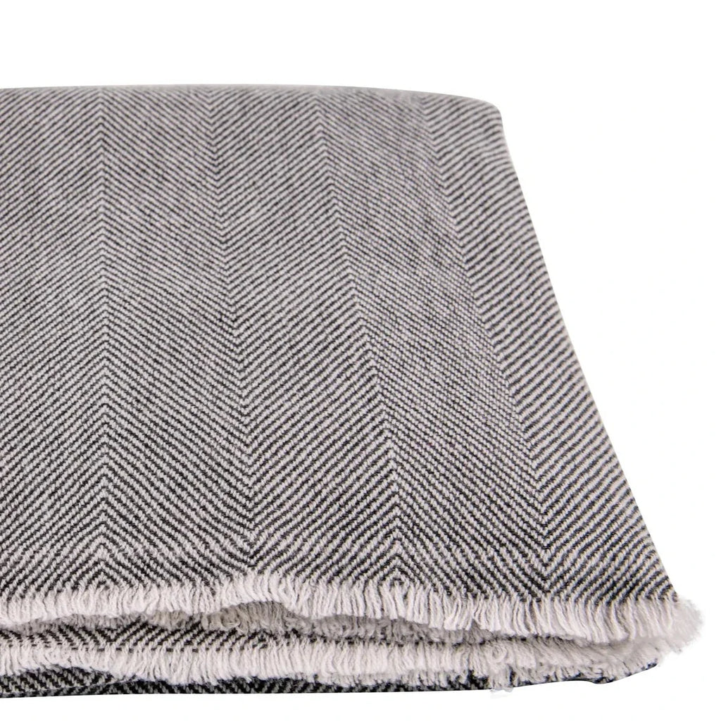 B-WARE - Kaschmirdecke mit Fischgratmuster - grau - 135 x 270cm