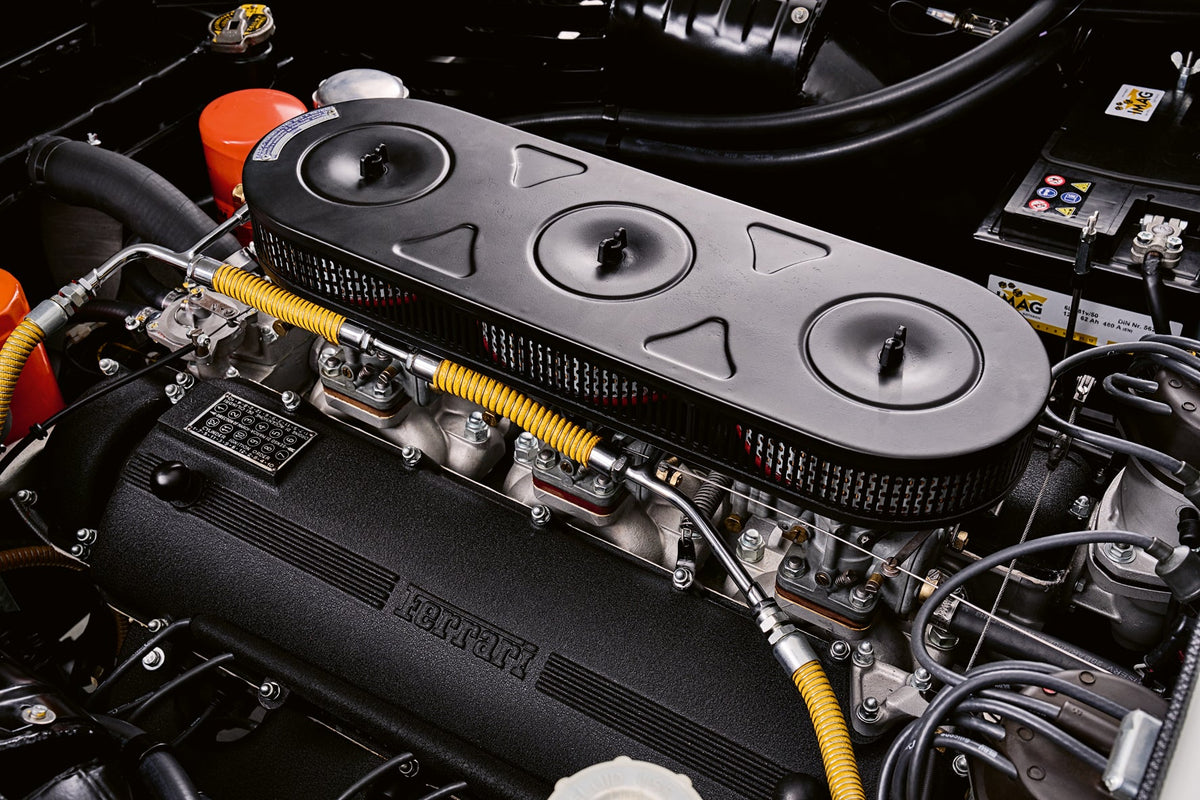 Von Grund auf – Ferrari 330 GT