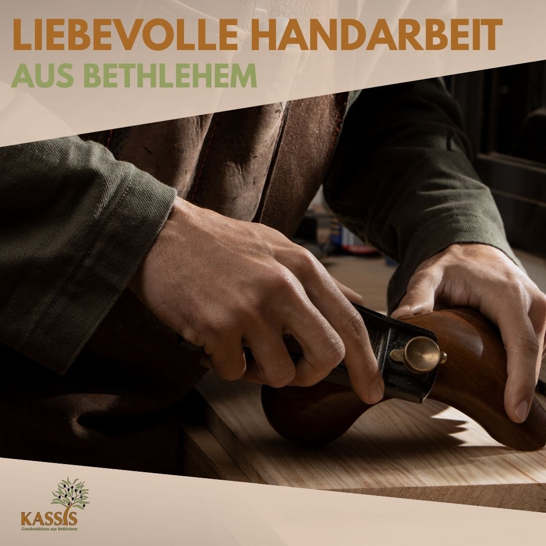 Zitronenpresse aus Olivenholz (14 cm) | Handliche Zitruspresse für Küche & frischen Saft