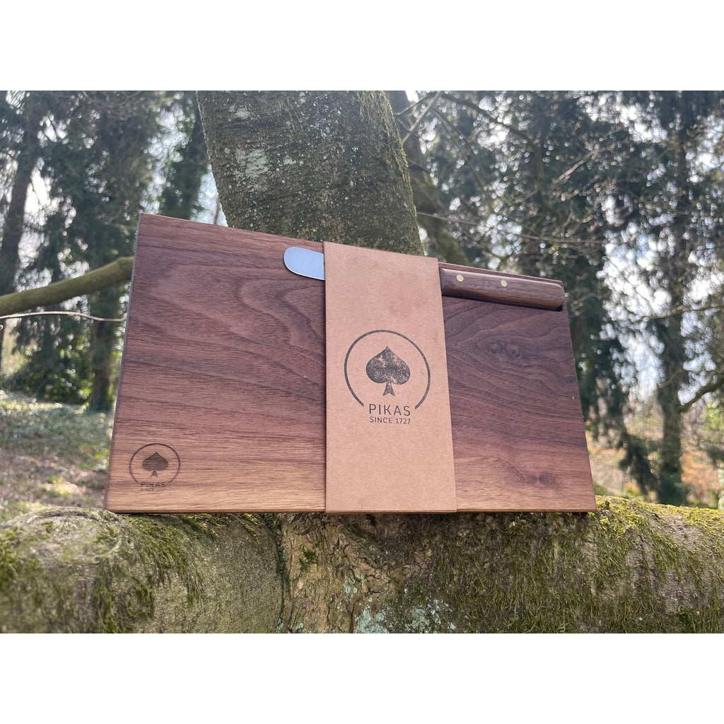 Walnuss-Holzbrettchen Massivholz mit Buckelsmesser