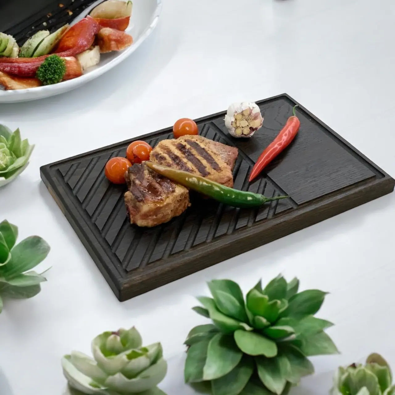 Steakbrett Eiche 32x20x2,2cm – Grillbrett mit Saftrille & Saftrinne