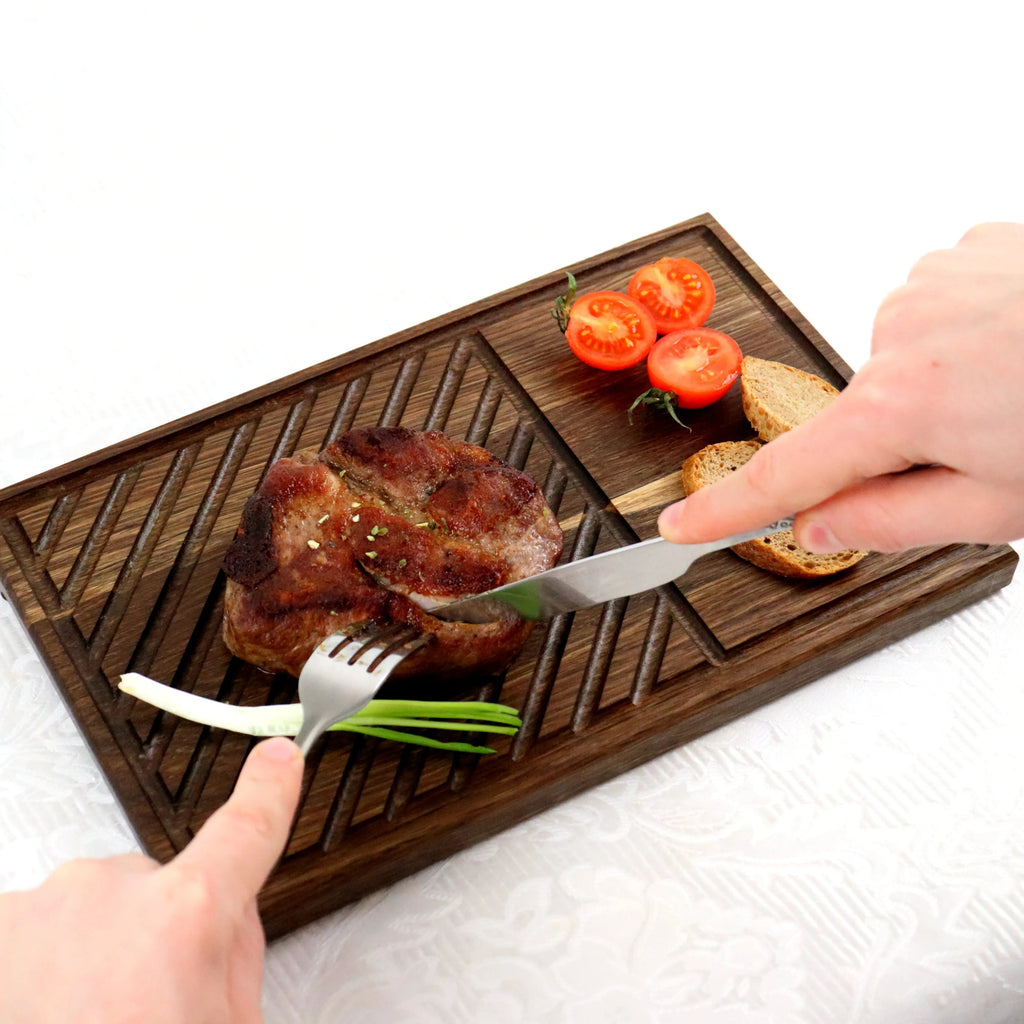 Steakbrett Eiche 32x20x2,2cm – Grillbrett mit Saftrille & Saftrinne
