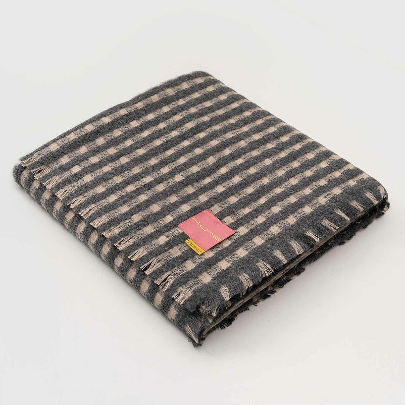 KUNA - Y05 Decke – Premium aus Baby-Alpaka & Seide